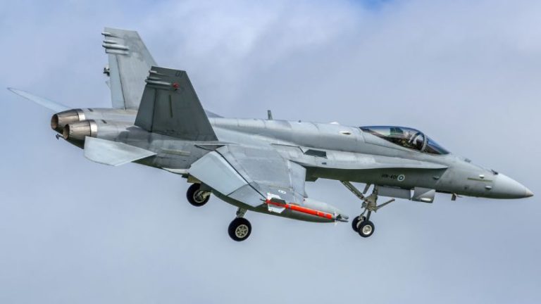 Teciomar Ábila revela como a aerodinâmica ativa está moldando o futuro das máquinas de corrida.
