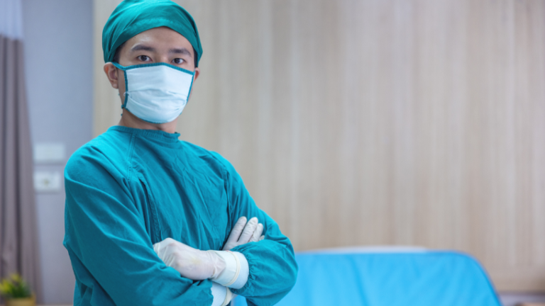 Mamoplastia de aumento: Quais são os tipos de prótese e os resultados esperados? Dr. Haeckel Cabral apresenta os tipos de prótese mamária e os resultados esperados na mamoplastia de aumento.