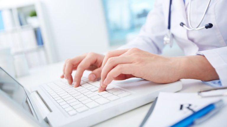 Impactos da Inteligência Artificial Transformando a Medicina Moderna Impactos da Inteligência Artificial Transformando a Medicina Moderna