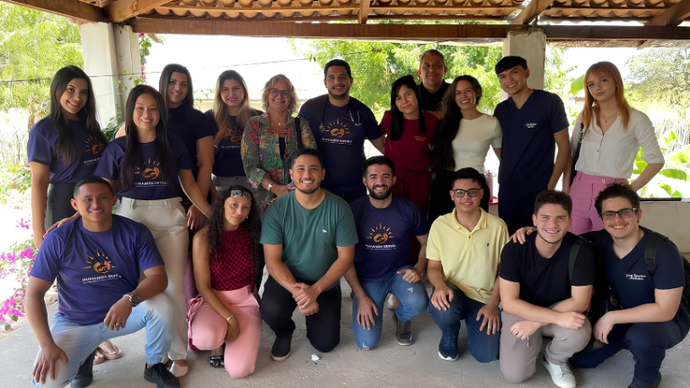 A revolução do cuidado: Humanização e saúde para idosos em foco Yuri Silva Portela